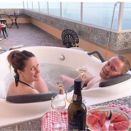 Romantico By The Ocean Apartmán